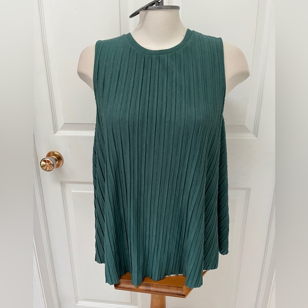 A New Day pleated swing top ladies medium